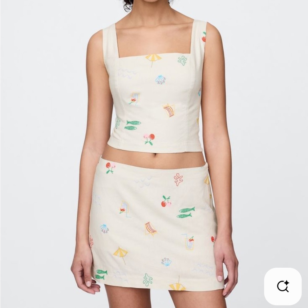 Gap linen blend embroidered mini skort